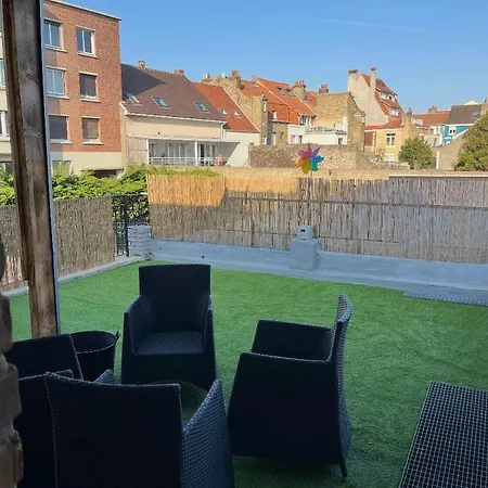 A 100m De La